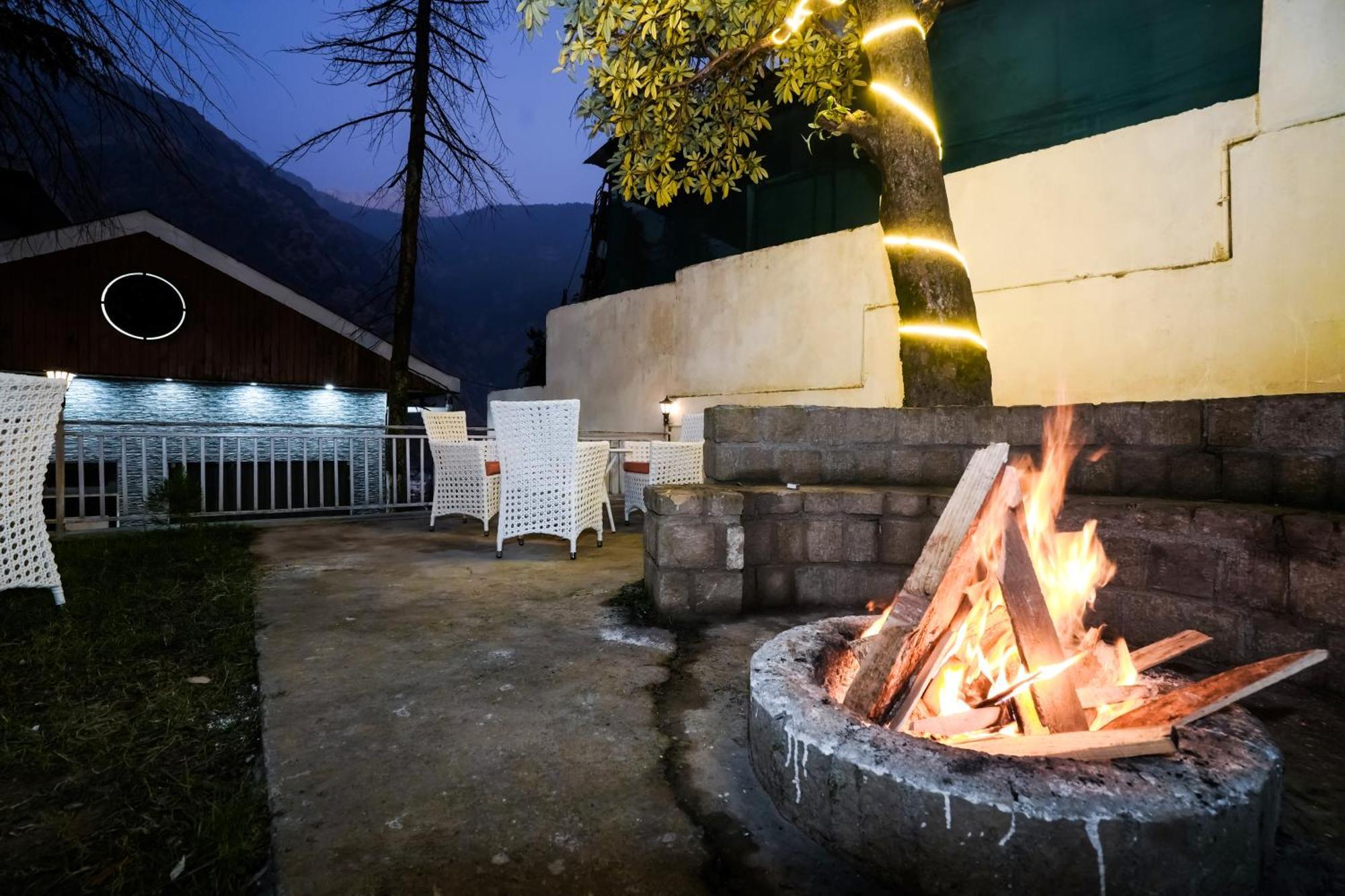 The Bunksters Mcleodganj, Dharmkot Hostel McLeod Ganj Ngoại thất bức ảnh